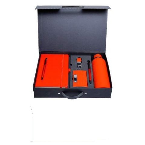 5-in-1 gift set: Water bottle + Card holder + Notebook + Pen + Keychain