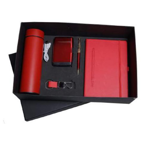 6-in-1 gift set: Water bottle + Mug + Card holder + USB + Keychain + Notebook